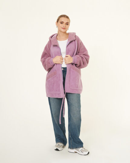 Abrigo teddy lila con capucha